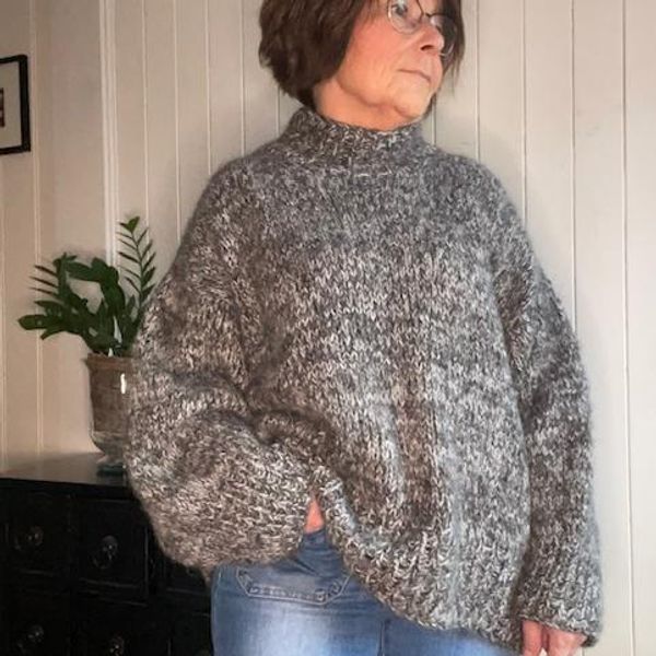 Hovedbilde Moment sweater. Oppskrift