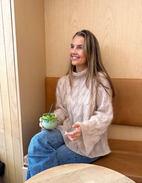 Hovedbilde Annabel Sweater. Garnpakke