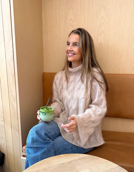 Hovedbilde Annabel Sweater. Garnpakke