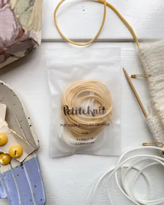 Maskevaier, PetiteKnit.