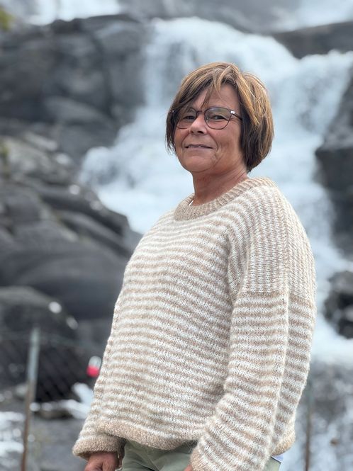 Hovedbilde Linnea Sweater. Garnpakke