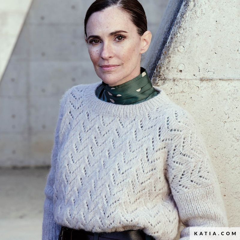 Genser med hullmønster. Garnpakke.