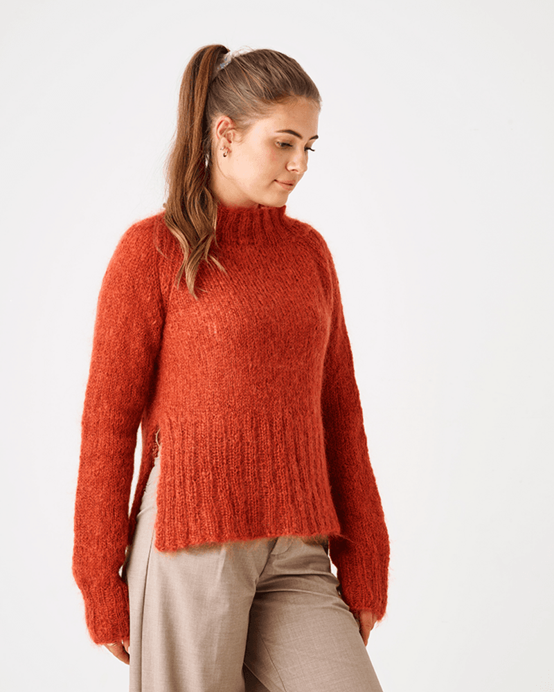 Raglansweater med splitt. Oppskrift.